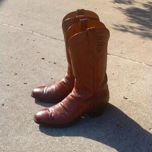 Lucchese men's boot size 9, L6609